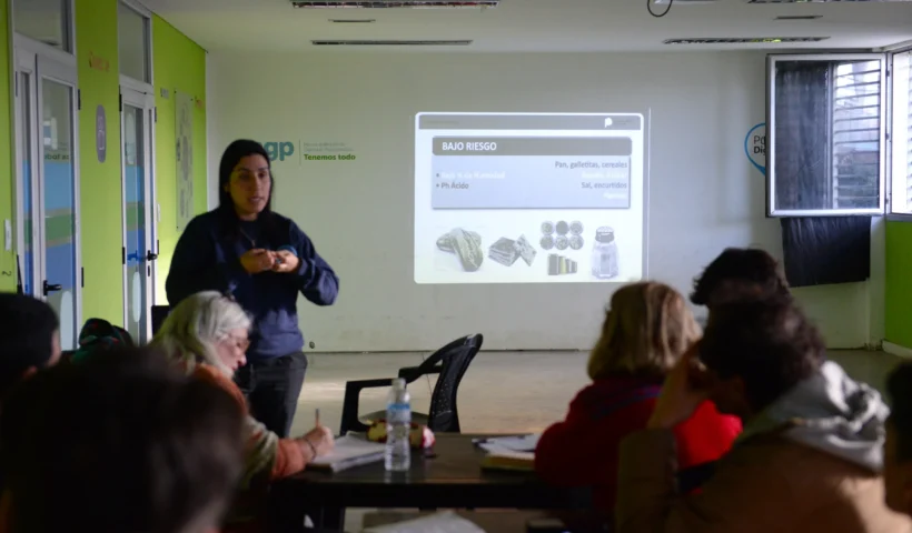 Aulas y capacitaciones de los talleres del programa educativo barrial mar del plata