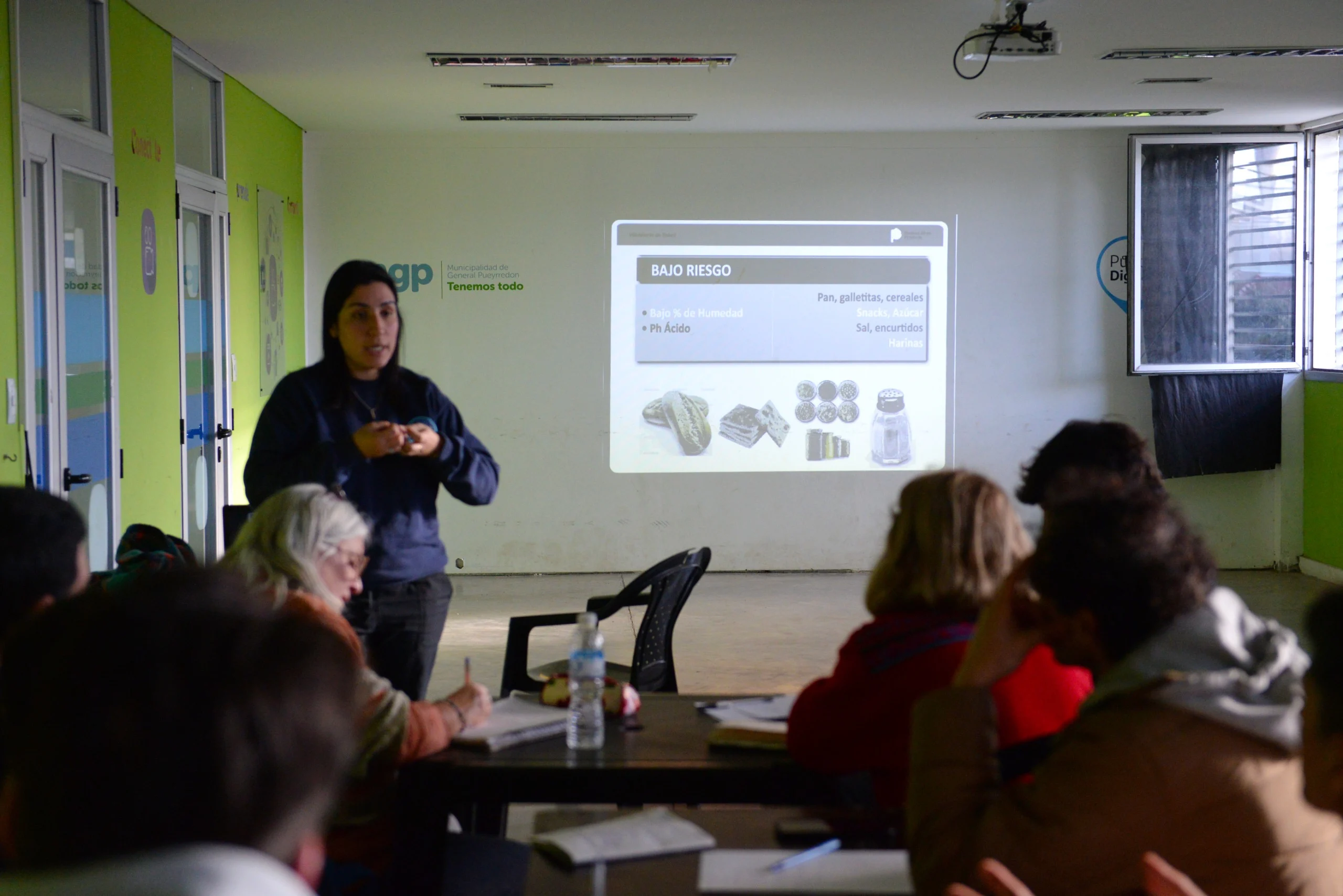 Aulas y capacitaciones de los talleres del programa educativo barrial mar del plata