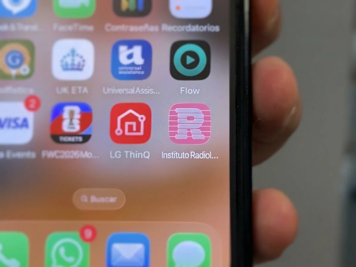 pantalla de celular con la app del Instituto Radiológico instalada